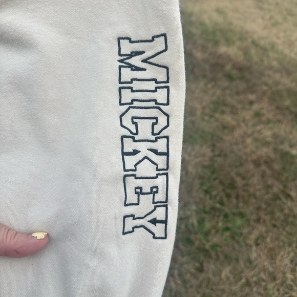 Disney Mickey Mouse zip up hoodie sweatshirt. Mickey Daisy Donald. Unisex - Picture 7 of 11